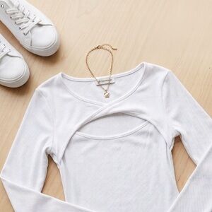 NWT Ella White Long Sleeve Cut-Out Top